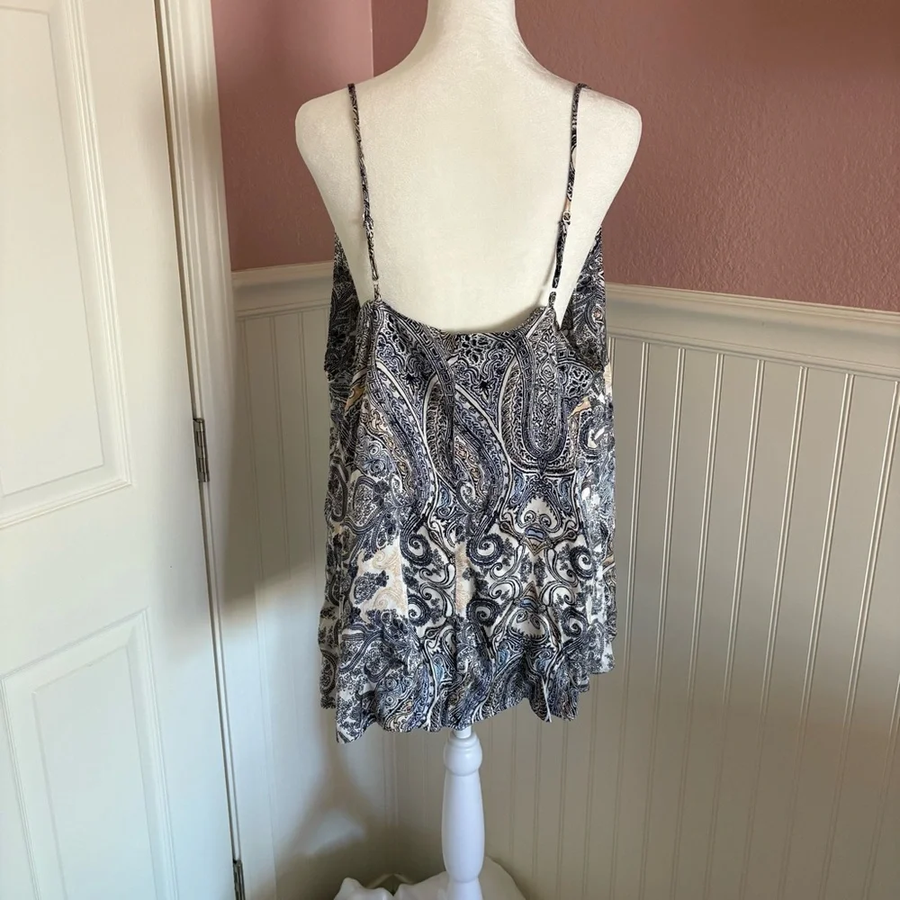 Lane Bryant Adjustable Viscose Blue and Cream Paisley Tank Top size 18 - Picture 6 of 8